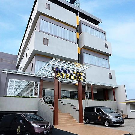 Atrium Premiere Cilacap Kültér fotó