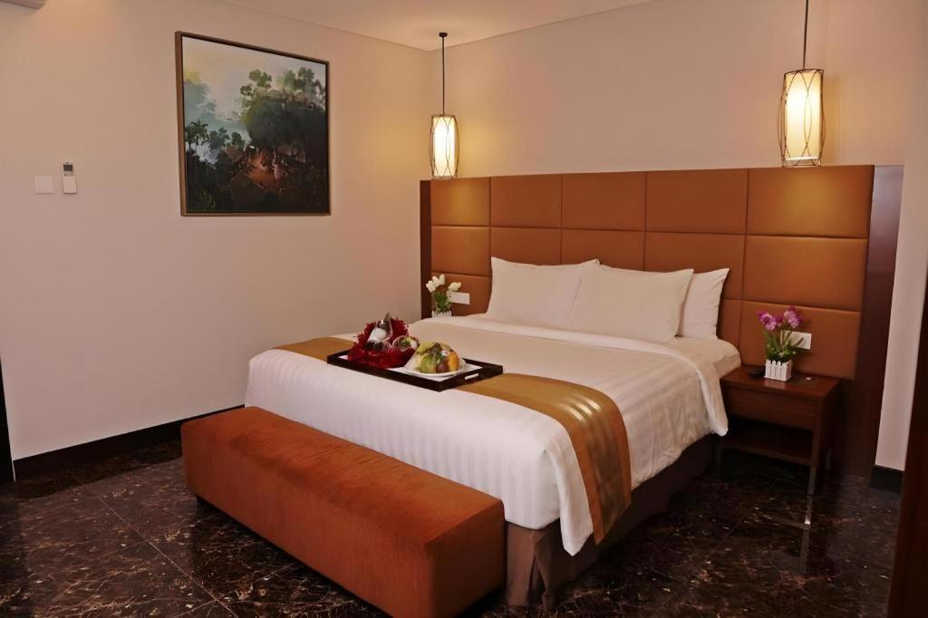 Atrium Premiere Cilacap Kültér fotó